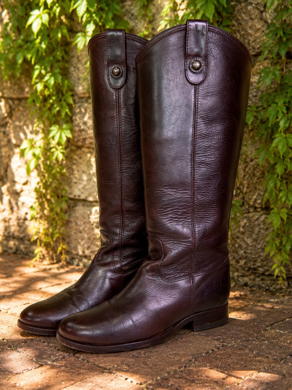 FRYE Heritage Classic Cordovan Melissa Leather Button Boots, 7B